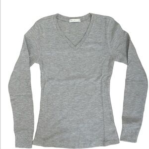 Heather Gray Long Sleeve V-Neck Thermal Top